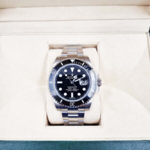 Rolex Daytona lunette Noir White dial