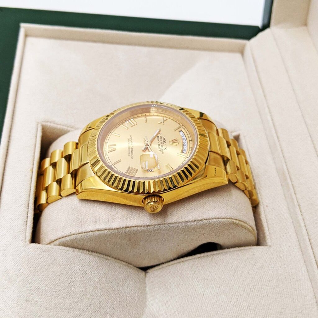 Rolex Day-Date Gold - Image 3